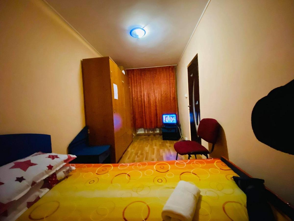 Cozy Apartments Bacau Ngoại thất bức ảnh