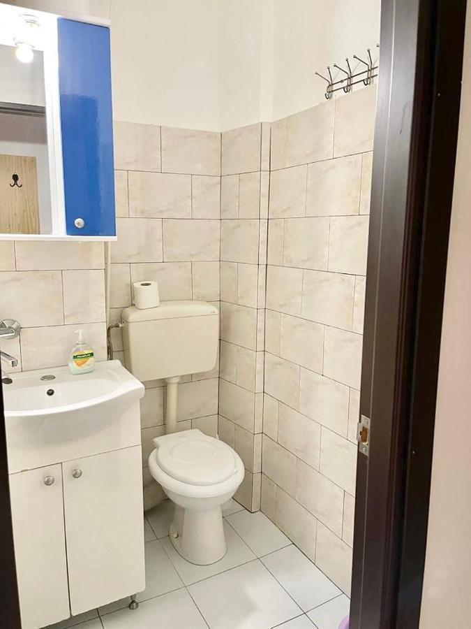 Cozy Apartments Bacau Ngoại thất bức ảnh