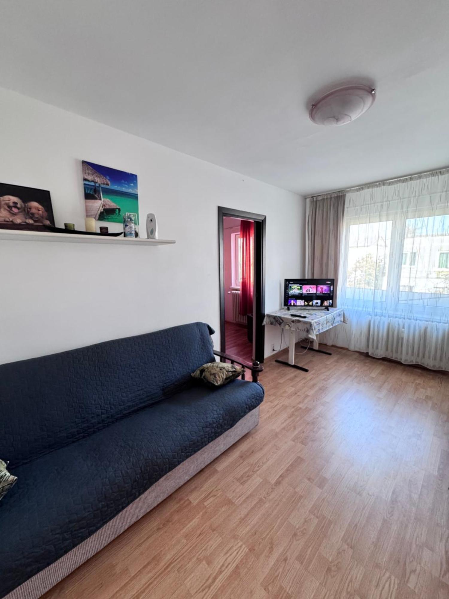 Cozy Apartments Bacau Ngoại thất bức ảnh
